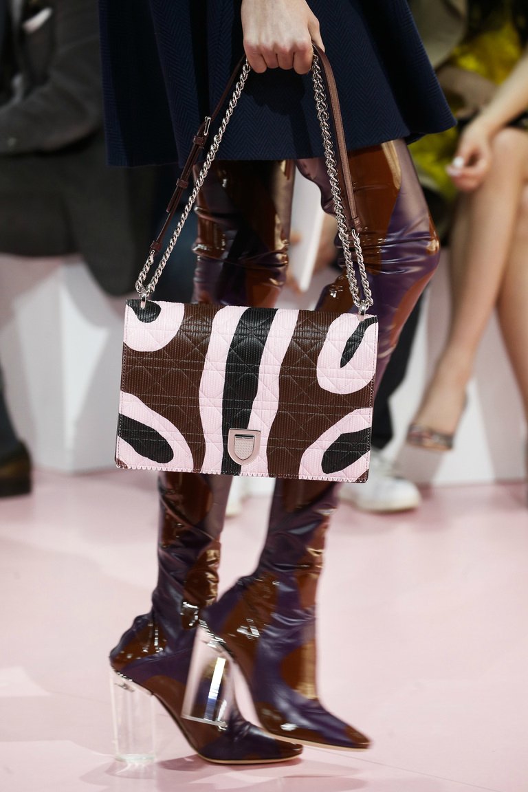 ДЕТАЛИ CHRISTIAN DIOR ОСЕНЬ-ЗИМА 2015/2016 ДЕТАЛИ CHRISTIAN DIOR ОСЕНЬ-ЗИМА 2015/2016