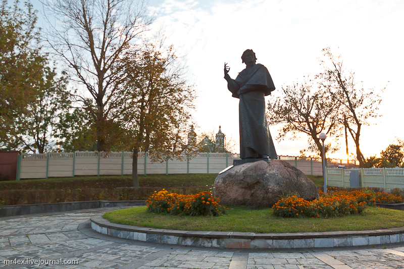 Памятник Адаму Мицкевичу в Новогрудке Ноовгрудок