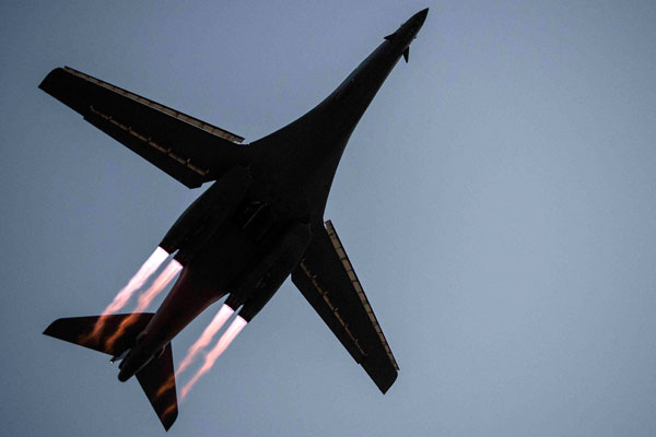 Бомбардировщик B-1B "Лансер" способен нести ядерное оружие на борту и предназначен для прорыва ПВО противника Фото: REUTERS