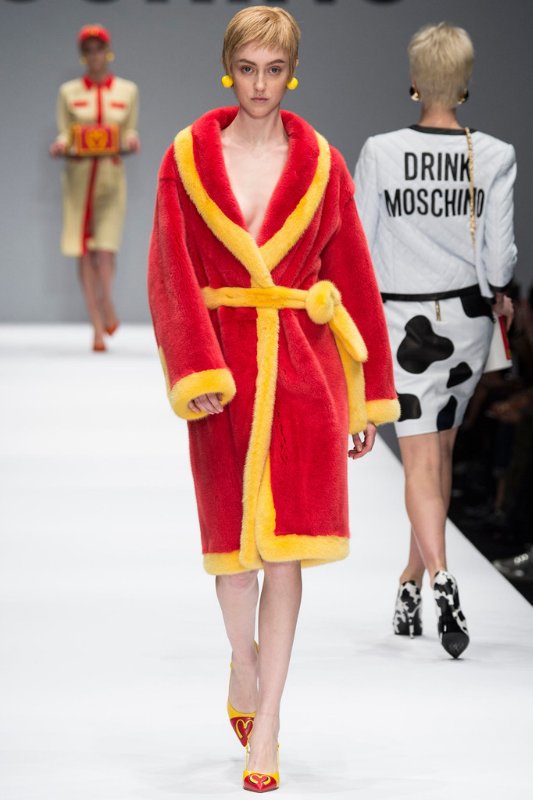 Неделя моды в Нью Йорке: Moschino осень-зима 2014/2015 Неделя моды в Нью Йорке: Moschino осень-зима 2014/2015