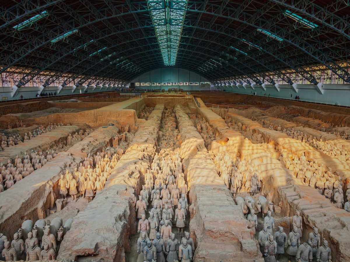 marvel-at-the-expansive-royal-tomb-of-the-terracotta-warriors-in-xian