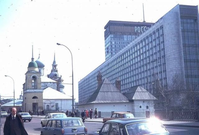 Москва в преддверии 1 мая 1982 года. Москва в преддверии 1 мая 1982 года.