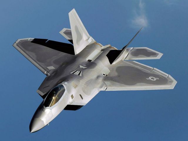 СМИ: Пентагон опасается, что русские в Сирии могут узнать секреты F-22