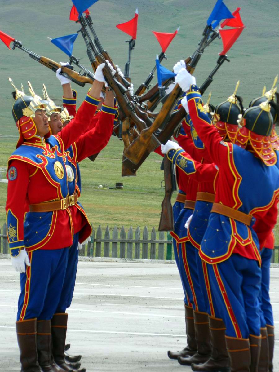 Наследники Чингиз-хана: монгольская президентская гвардия (27)
