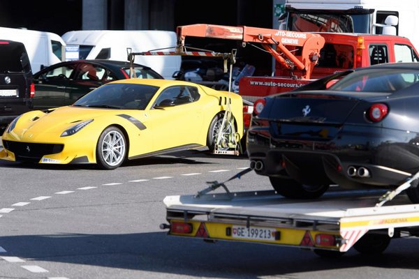 Ferrari F12 tdf (одна из)