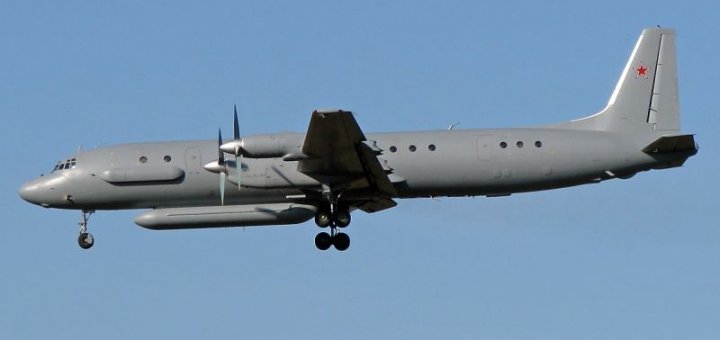 Ilyushin_Il-20M_(2)