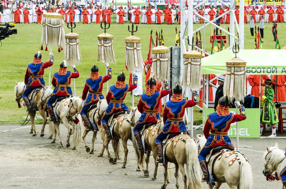 Наследники Чингиз-хана: монгольская президентская гвардия (16)