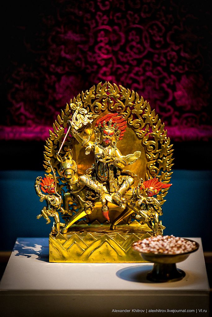 Гималаи, буддизм, выставка