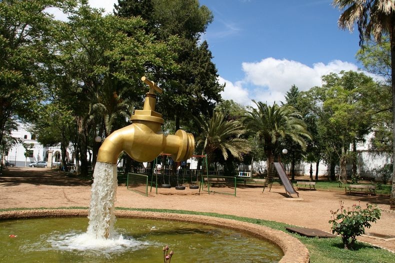   ",   " (Magic Tap Fountain) , 