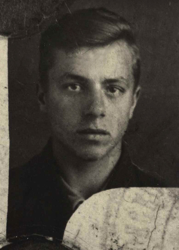 Ее избивали, подвешивали за косы. Из шурфа Аню подняли с одной косой - другая оборвалась