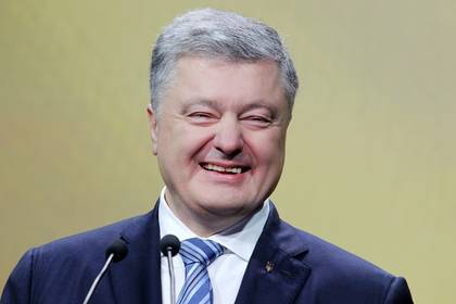 Порошенко кормит украинцев Порошенко кормит украинцев