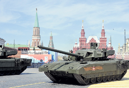 Презентация лучшего в мире танка прошла 9 Мая на Красной площади. Фото Владимира ВЕЛЕНГУРИНА/«Комсомольская правда»