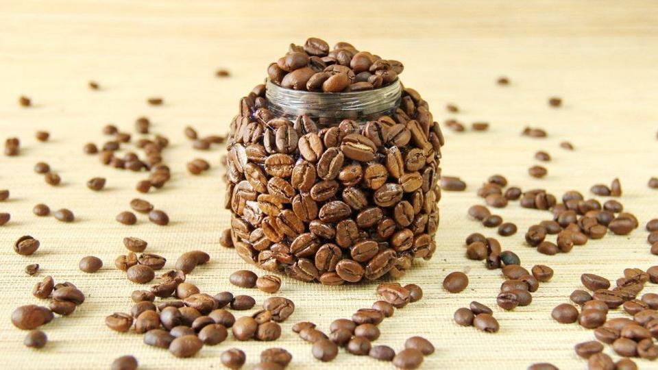 Кофейные зерна в декоре