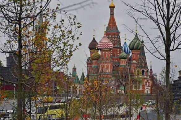Суперзлодей Веном посетил парк "Зарядье"