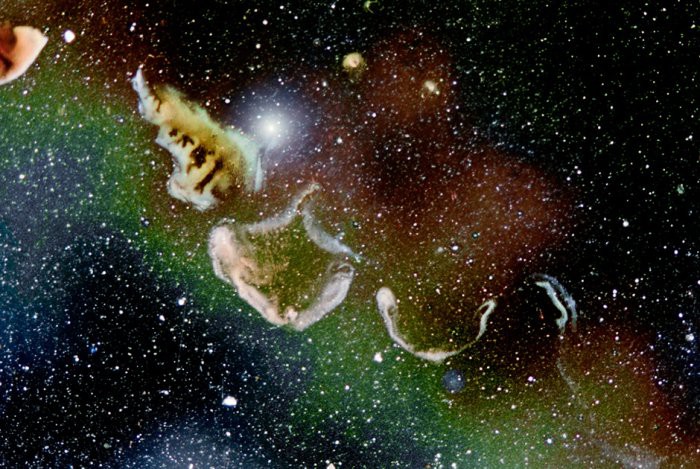 14. Феррофлюидная туманность  Линден Гледхилл, микроскоп, фото