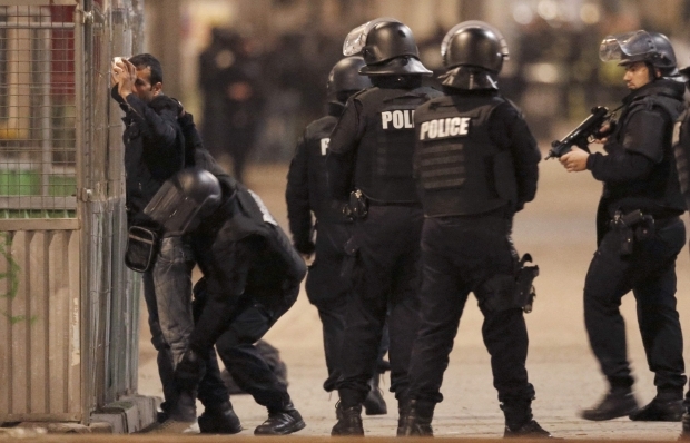 терористы и полицейские французские