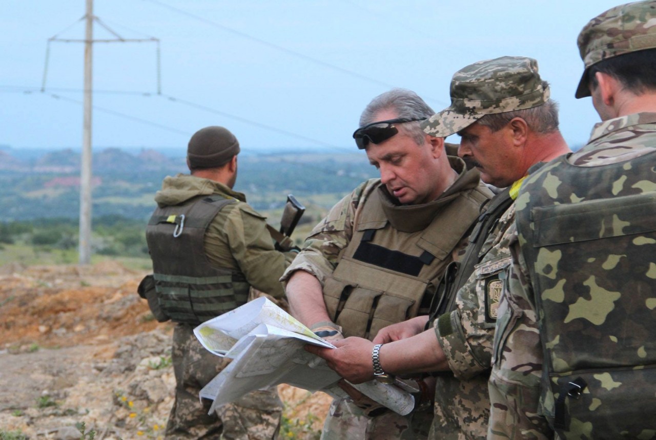 Виктор Муженко непосредственно руководит боевой операцией в зоне проведения АТО / DR