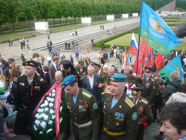 Немецкие добровольцы собираются в Донбасс
