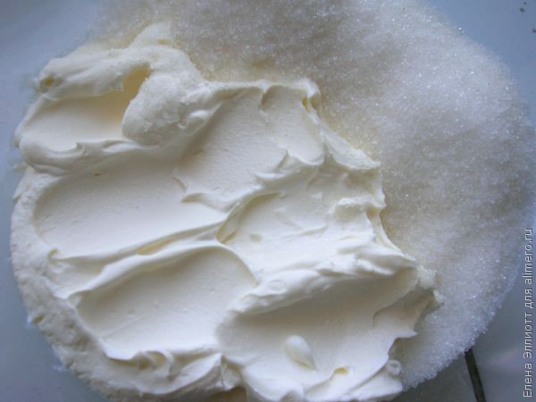 Секрет густого крема  из сметаны без загустителей для торта