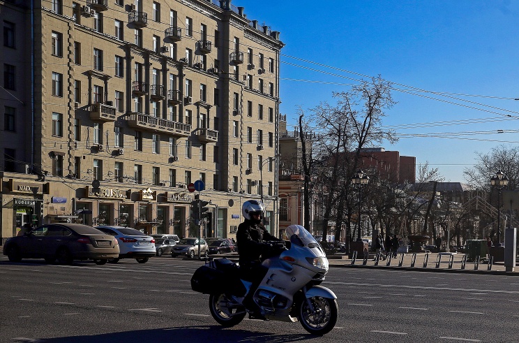 ID: 10625052 Дата съемки: 02.04.2015 Описание: Россия. Москва. Вид на магазин "Армения" на Пушкинской площади. Сергей Фадеичев/ТАСС