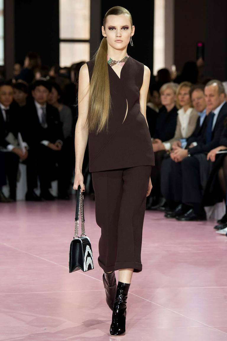 CHRISTIAN DIOR ОСЕНЬ-ЗИМА 2015/2016 CHRISTIAN DIOR ОСЕНЬ-ЗИМА 2015/2016