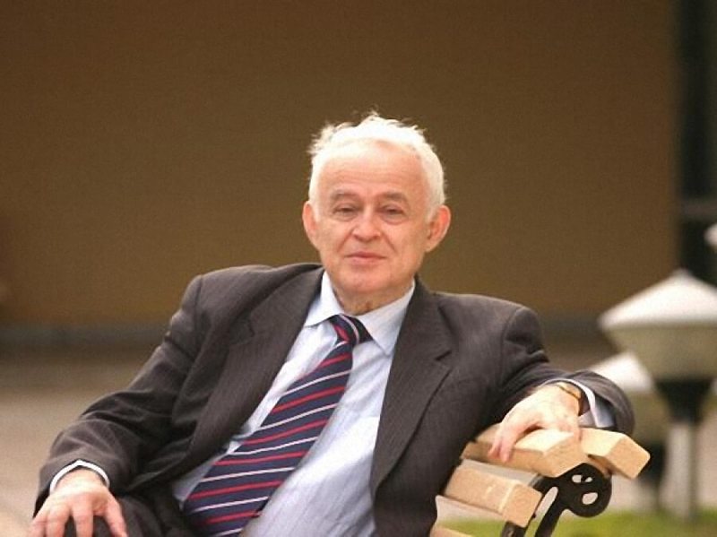 Михаил Литвак: Хочешь быть полезным другим — живи для себя Михаил Литвак: Хочешь быть полезным другим — живи для себя