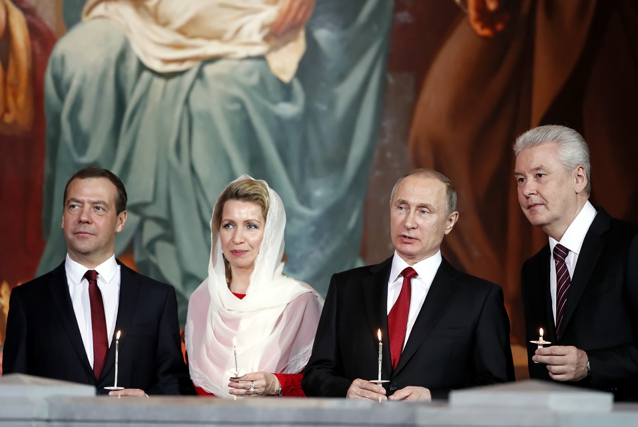 Путин и жена Медведева Собянин в храме