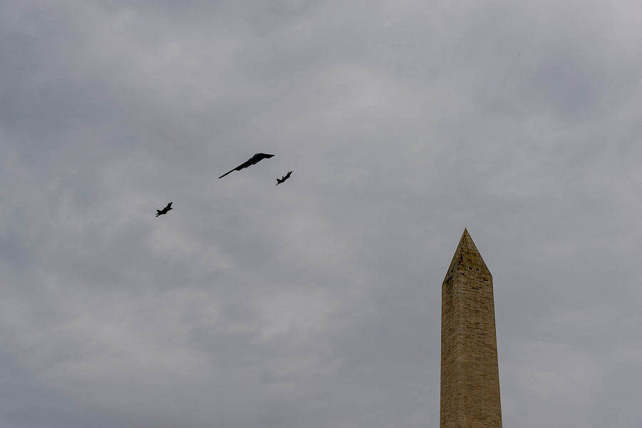 Military aircraft fly over the Washington Monument to celebrate the Independence Day on July 4, 2019. Yehyun Kim, USA TODAY.png Military aircraft fly over the Washington Monument to celebrate the Independence Day on July 4, 2019. Yehyun Kim, USA TODAY.png