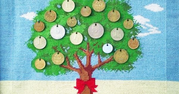 Вышивка дерева с монетами Вышивка дерева с монетами