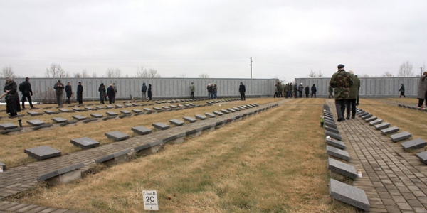 Останки 236 легионеров СС доставили из Пскова в Латвию Останки 236 легионеров СС доставили из Пскова в Латвию