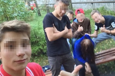 Подростки в Пскове надругались над 15-летней сверстницей и выложили фото в соцсети