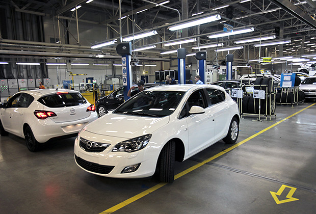 Малогабаритные автомобили Opel Astra, производство которых началось на заводе General Motors