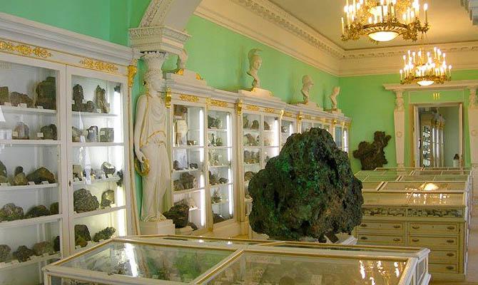 Интересные факты о метеоритах, Горный музей Санкт-Петербурга Интересные факты о метеоритах