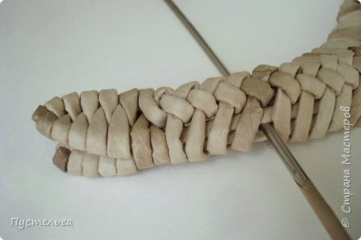 ПЛЕТЕНИЕ ИЗ ГАЗЕТ ЯЩЕРКИ
