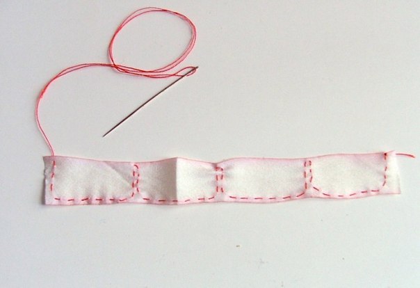 Цветочки из лент. Мастер-класс