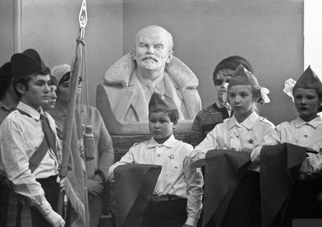 Школьники СССР. Фото советских школьников