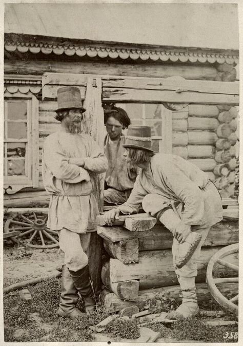 Крестьяне за разговором. Симбирская губерния, 1871-1878 годы. Автор фото - Вильям Каррик Впечатляющие картины жизни прошлых столетий
(39 фото)