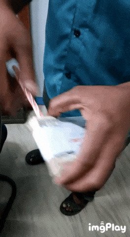 Как вытащить деньги из нераспечатанной пачки gif, воровство, гифки, карманники, мошенники, подборка, прикол