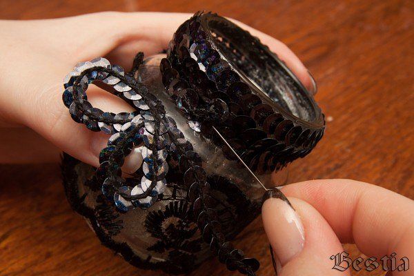 Кружевной подсвечник из стеклянной банки