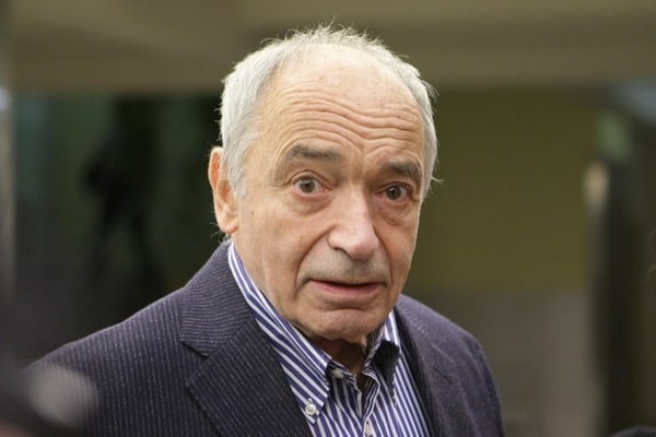 Обозреватель: Валентин Гафт назвал Порошенко уродом