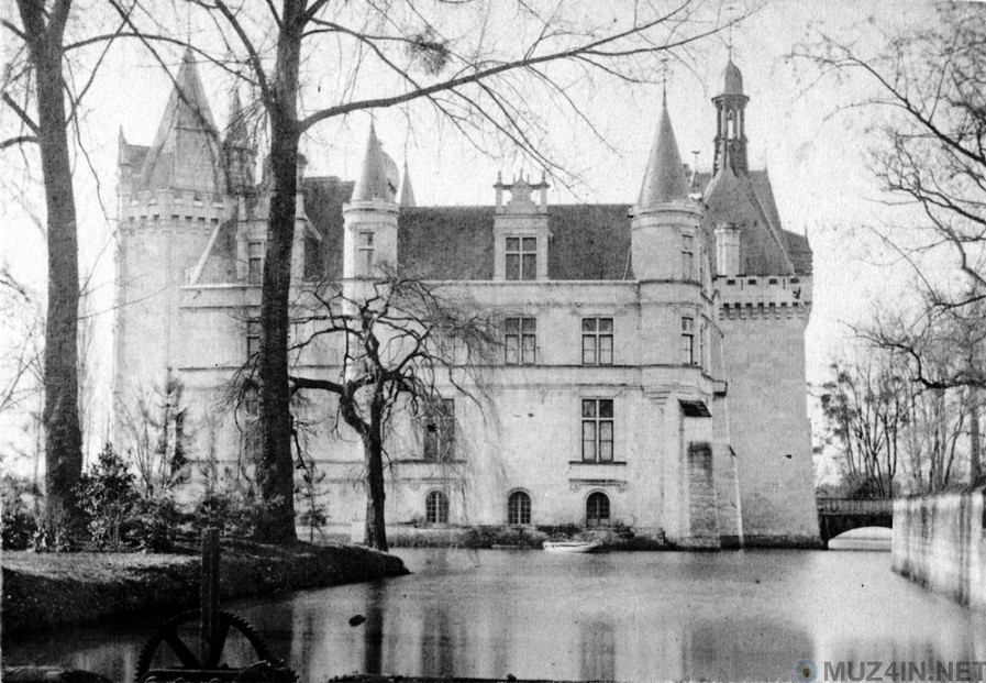 Как Европа забывает свою историю. На примере французского замка Château de la Mothe-Chandeniers архитектура, европа, замок