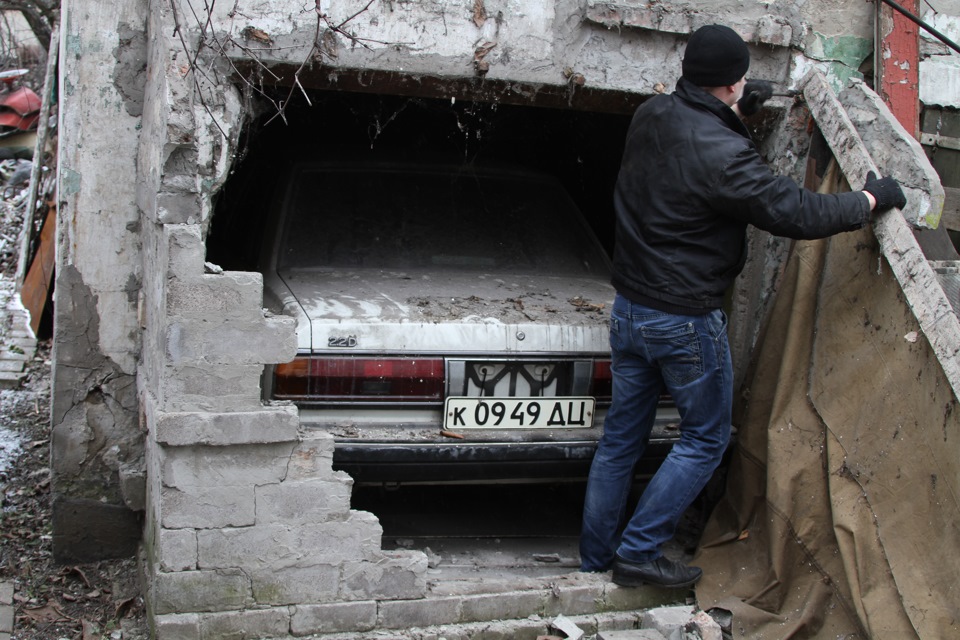 Toyota Mark II 1984-го года замурованная за стеной Mark II, toyota, находка