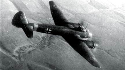 23 августа 1942 г.: массированный налет немецкой авиации на Сталинград. Город уничтожен 23 августа 1942 г.: массированный налет немецкой авиации на Сталинград. Город уничтожен