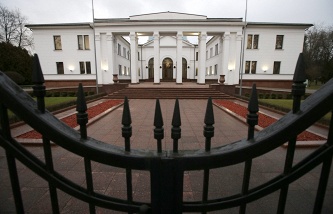 ТАСС: Власти провозглашенной ЛНР и Луганской области договорились о перемирии 18 и 19 января
