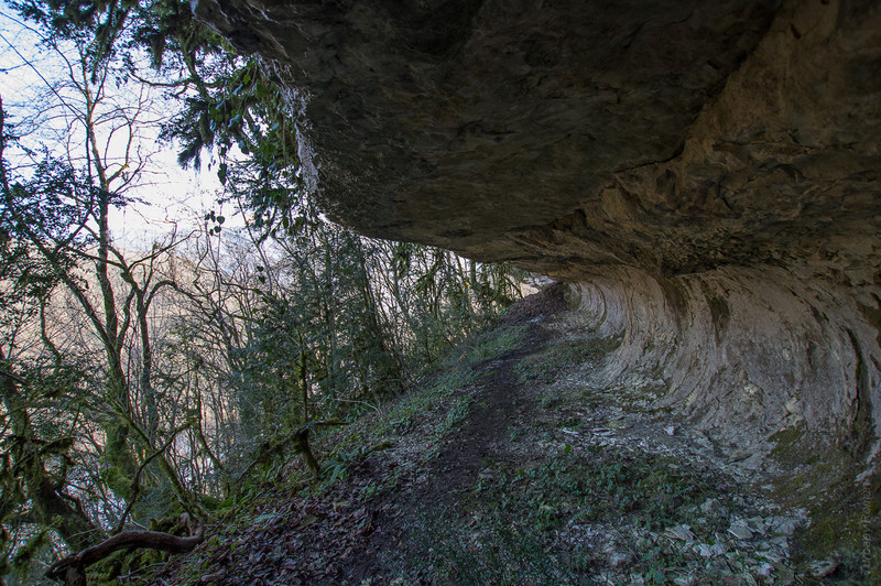 Природные тоннели в вековых скалах абхазия, вело, водопад, путешествие, факты