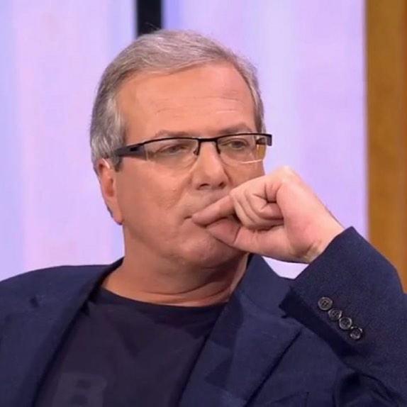 Алексей Лысенков увез семью за границу Алексей Лысенков увез семью за границу