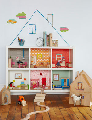 Кукольный дом из книжной полки: идея и мастер-класс