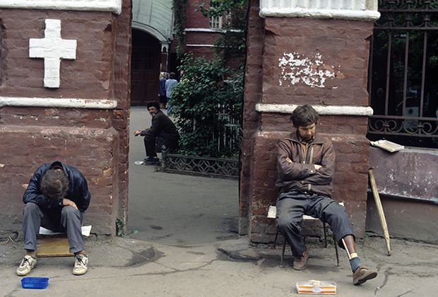 «С 1993 года Ельцин занимал должность президента незаконно» «С 1993 года Ельцин занимал должность президента незаконно»