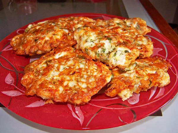 Куриные блинчики с сыром на кефире Куриные блинчики с сыром на кефире