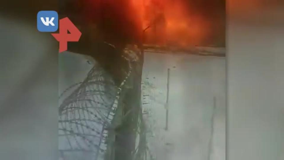 Видео: резервуар взорвался при пожаре на НПС в Татарстане